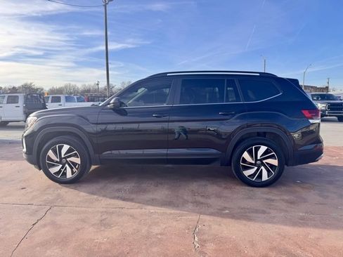 Used 2024 Volkswagen Atlas SE image 9