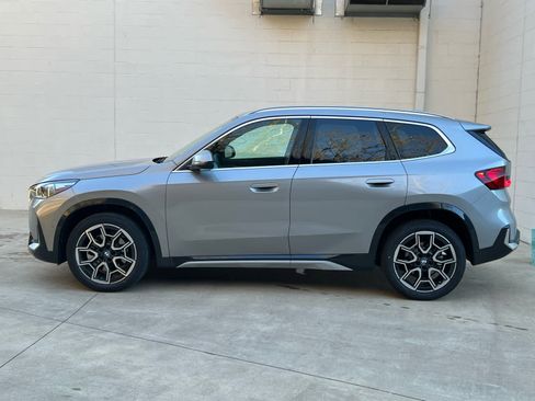 Used 2025 BMW X1 xDrive28i w/ Convenience Package image 5