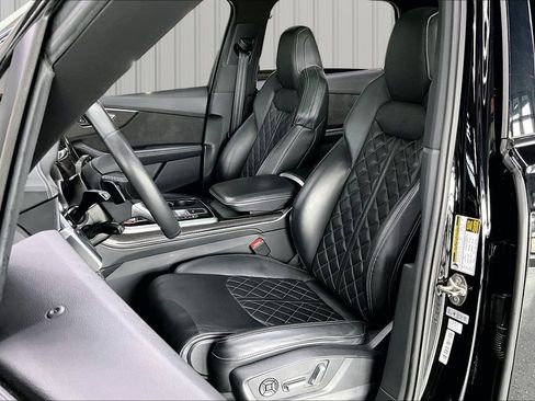 Used 2021 Audi SQ7 Premium Plus w/ Executive Package AWD/4WD image 21