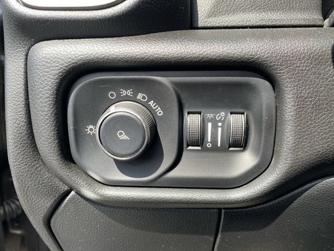 Used 2021 RAM 3500 Tradesman AWD/4WD image 21