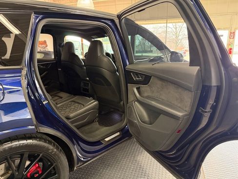 Used 2021 Audi SQ7 Prestige w/ Prestige Package image 54