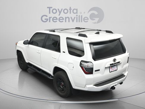 Used 2023 Toyota 4Runner SR5 Premium w/ Moonroof Package RWD image 10