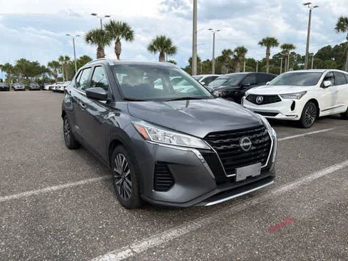 Used 2023 Nissan Kicks SV FWD image 8