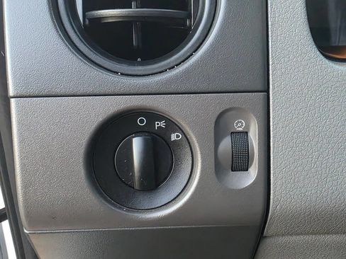 Used 2006 Ford F150 STX image 31