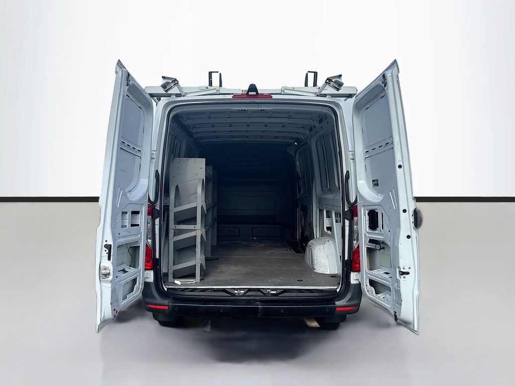 Used 2021 Mercedes-Benz Sprinter 1500 image 10