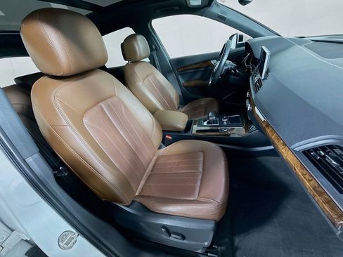 Used 2018 Audi Q5 2.0T Premium Plus w/ Premium Plus Package image 30