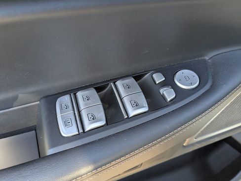 Used 2019 BMW 750i xDrive image 22