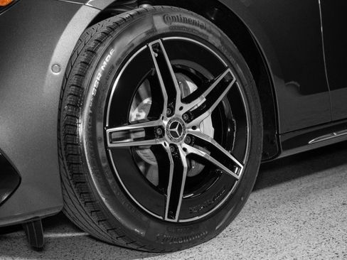 New 2026 Mercedes-Benz E 350 4MATIC Sedan image 30