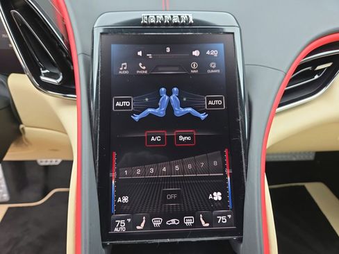 Used 2024 Ferrari Roma RWD image 13