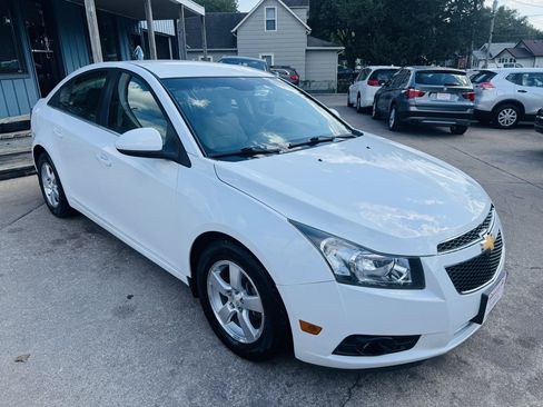 Used 2012 Chevrolet Cruze LT FWD image 1