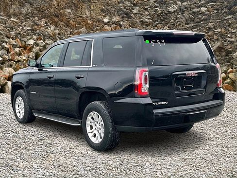 Used 2017 GMC Yukon SLT image 10