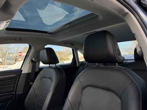 Used 2023 Volkswagen Jetta SEL image 23