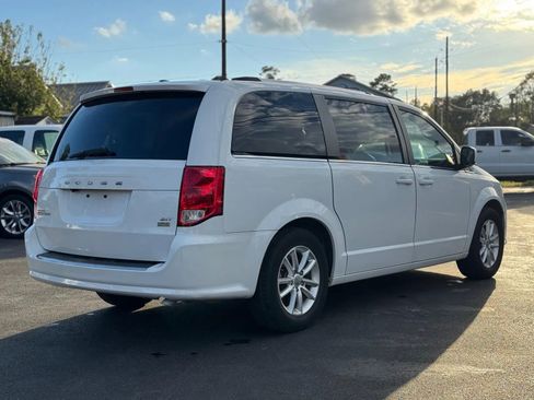 Used 2018 Dodge Grand Caravan SXT image 5