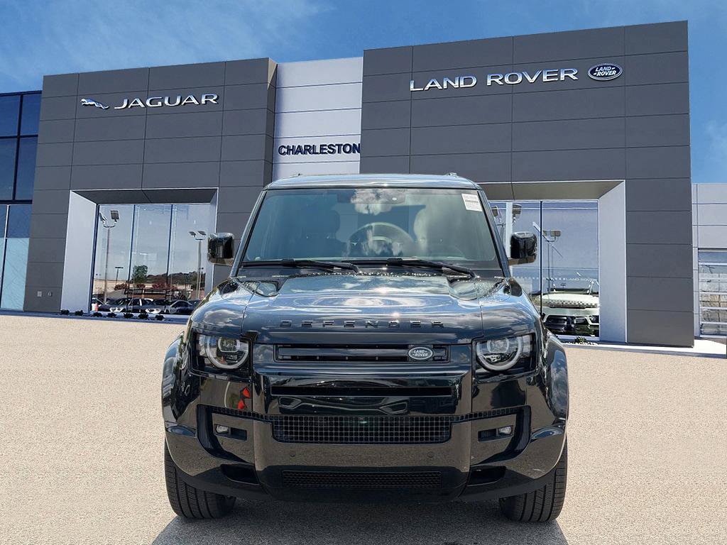 New 2026 Land Rover Defender 130 V8 AWD/4WD image 8