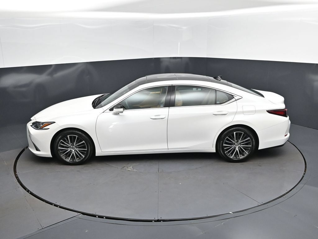 Certified 2024 Lexus ES 350 w/ Premium Package FWD image 32