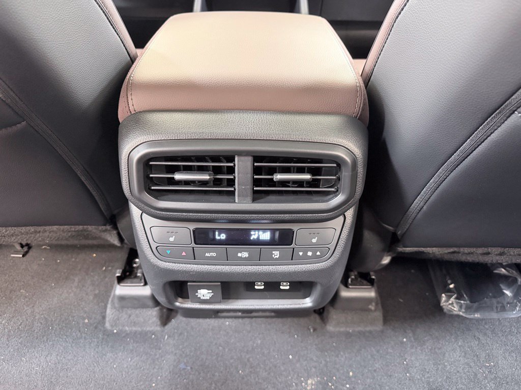 Used 2026 Honda Pilot Elite image 23