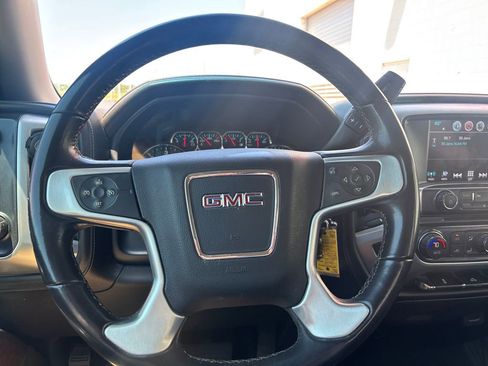 Used 2017 GMC Sierra 1500 SLE w/ SLE Value Package AWD/4WD image 18
