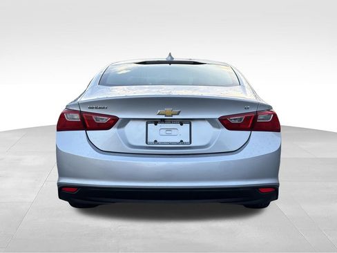Used 2018 Chevrolet Malibu LT FWD image 8