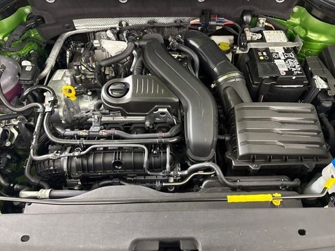 New 2026 Volkswagen Taos SE AWD/4WD image 14