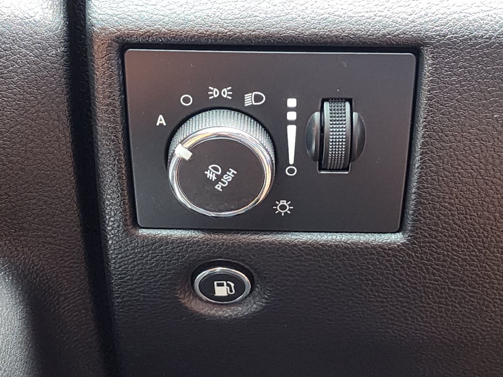 Used 2021 Jeep Grand Cherokee SRT AWD/4WD image 36