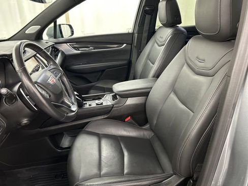 Used 2023 Cadillac XT6 Sport image 6