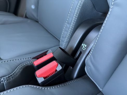 Used 2024 Volvo XC90 T8 Ultimate w/ Protection Package Premier image 77