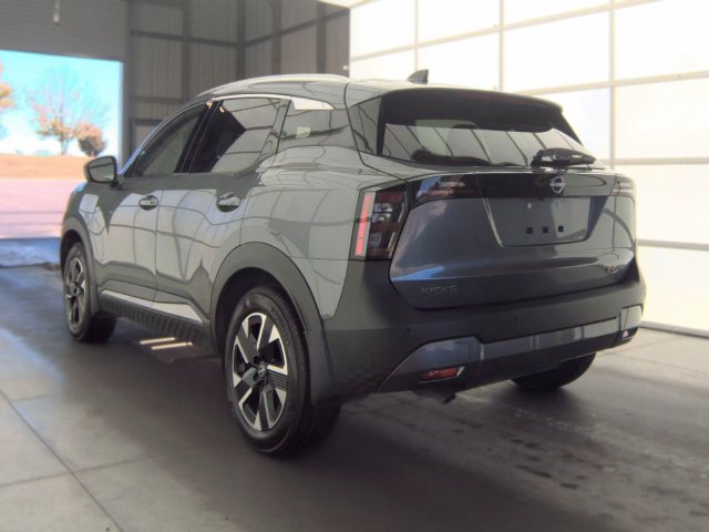 Used 2026 Nissan Kicks SR AWD/4WD image 8