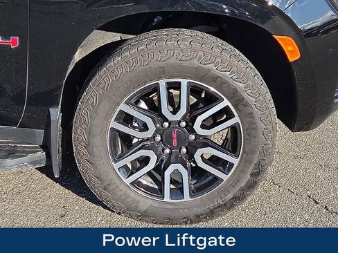 Used 2023 GMC Yukon AT4 image 11
