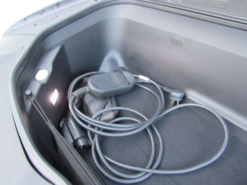 Used 2022 Rivian R1T Launch Edition image 23