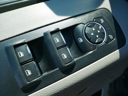 Used 2017 Ford F150 XLT w/ Equipment Group 302A Luxury image 10