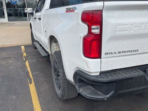 Certified 2019 Chevrolet Silverado 1500 Custom Trail Boss w/ Custom Convenience Package image 2