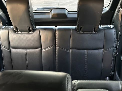 Used 2018 Nissan Pathfinder Platinum image 12