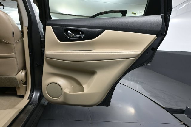 Used 2014 Nissan Rogue SL w/ SL Premium Package FWD image 36