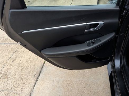 Used 2025 Hyundai Sonata SEL FWD image 30