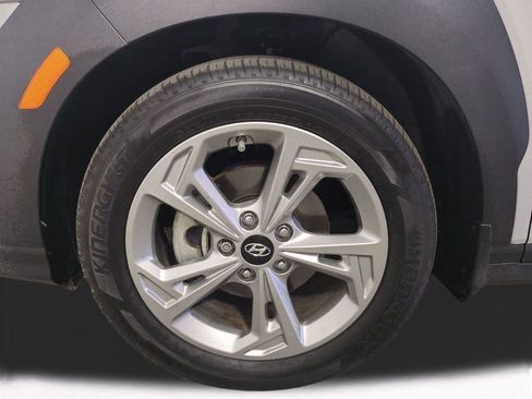 Certified 2023 Hyundai Kona SEL w/ Convenience Package FWD image 11