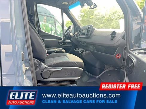 Used 2019 Mercedes-Benz Sprinter 170 image 9
