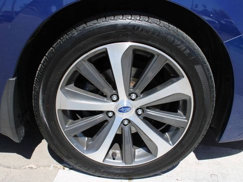 Used 2017 Subaru Legacy 2.5i Limited w/ Popular Package #4 AWD/4WD image 19