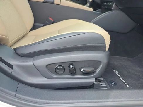 Used 2019 Lexus ES 350 w/ Premium Package FWD image 48