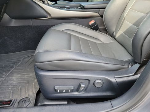 Used 2014 Lexus IS 350 w/ F Sport Package image 16