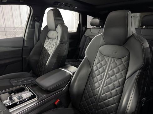 Used 2023 Audi SQ7 Prestige image 48