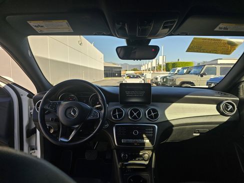 Used 2020 Mercedes-Benz GLA 250 image 9