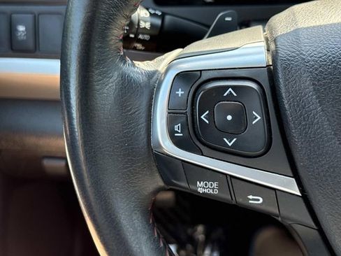Used 2016 Toyota Camry SE FWD image 24