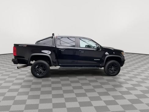 Used 2018 Chevrolet Colorado ZR2 w/ ZR2 Midnight Special Edition AWD/4WD image 37