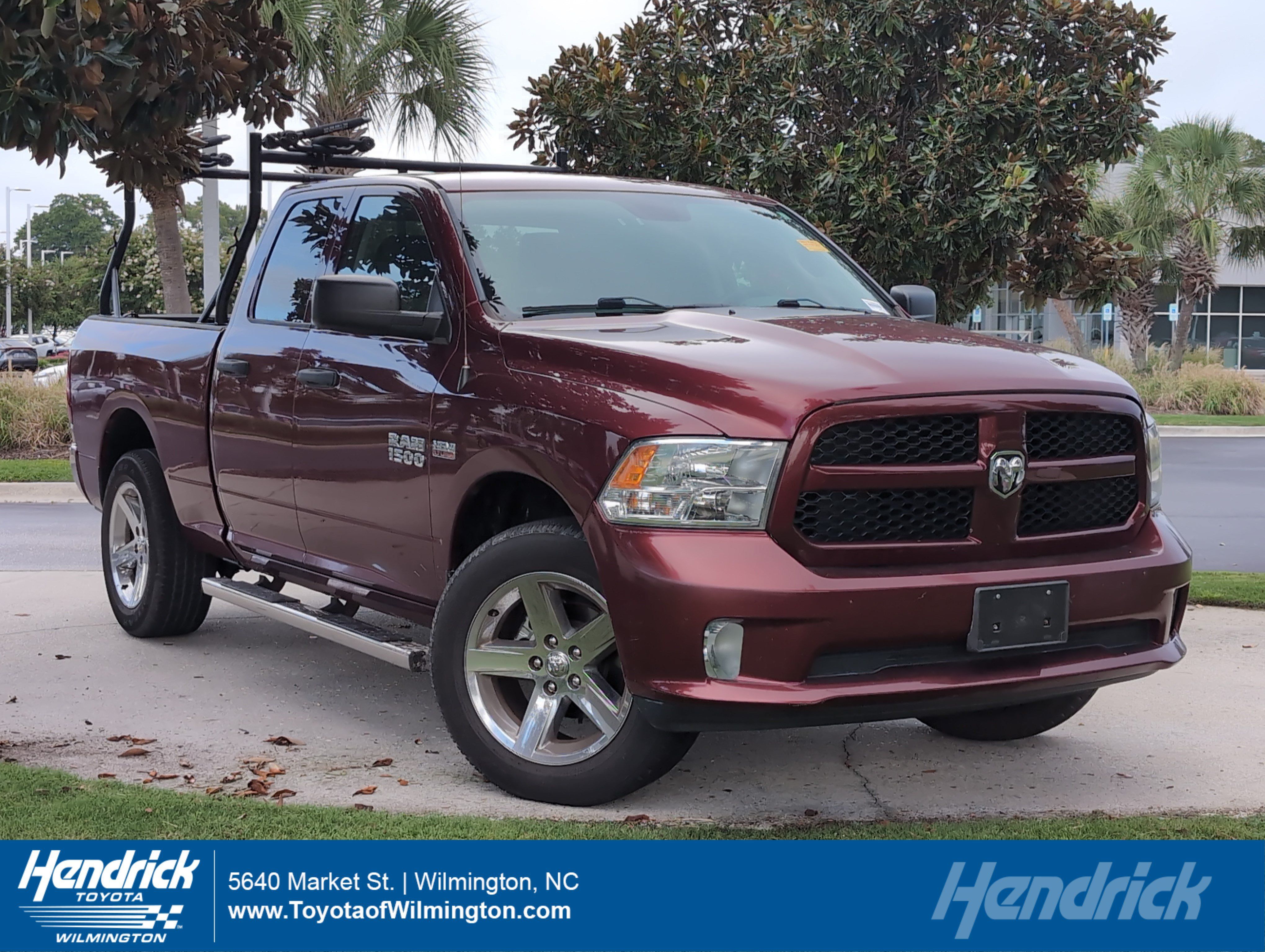Used 2017 RAM 1500 Express w/ Express Value Package AWD/4WD image 1