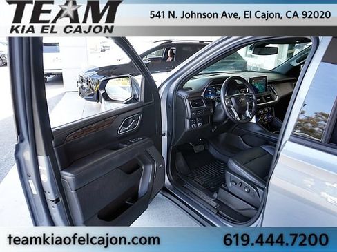 Used 2022 Chevrolet Suburban Z71 AWD/4WD image 40