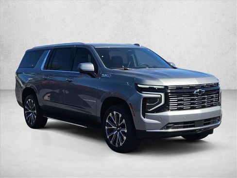 New 2026 Chevrolet Suburban High Country image 7