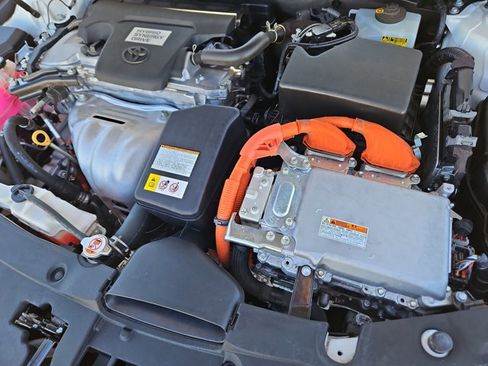 Used 2016 Toyota Avalon XLE Premium image 24