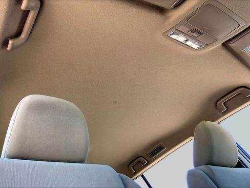 Used 2012 Toyota Highlander FWD w/ Tech Pkg image 13