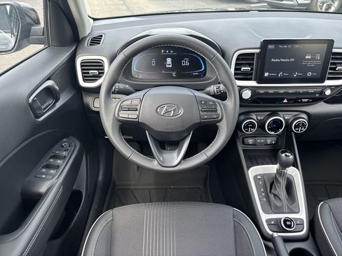 New 2026 Hyundai Venue SEL FWD image 16