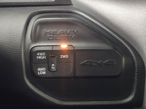 Used 2024 RAM 2500 Big Horn image 34